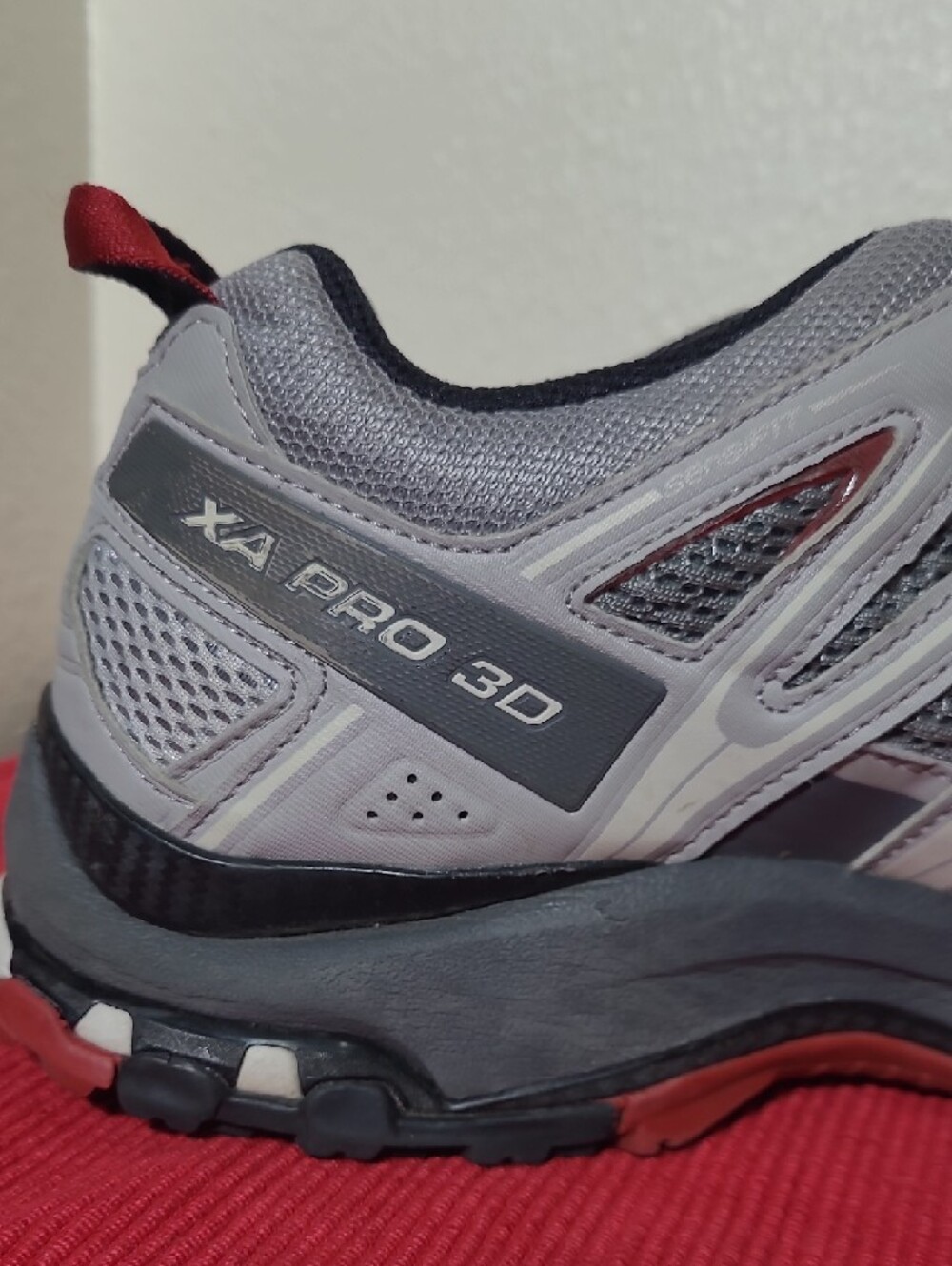 Salomon Gray Trail Shoes with Black and Red Details - Picture 3 of 13